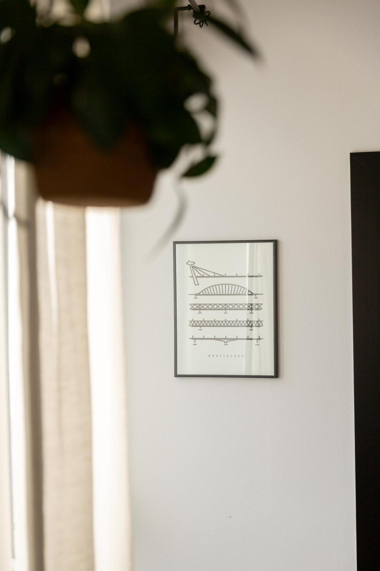 Evergreen - Old Town Spacious Stylish Apartment With Ac And One And A Half Bath, Baby & Kid- Friendly Bratislava Eksteriør bilde