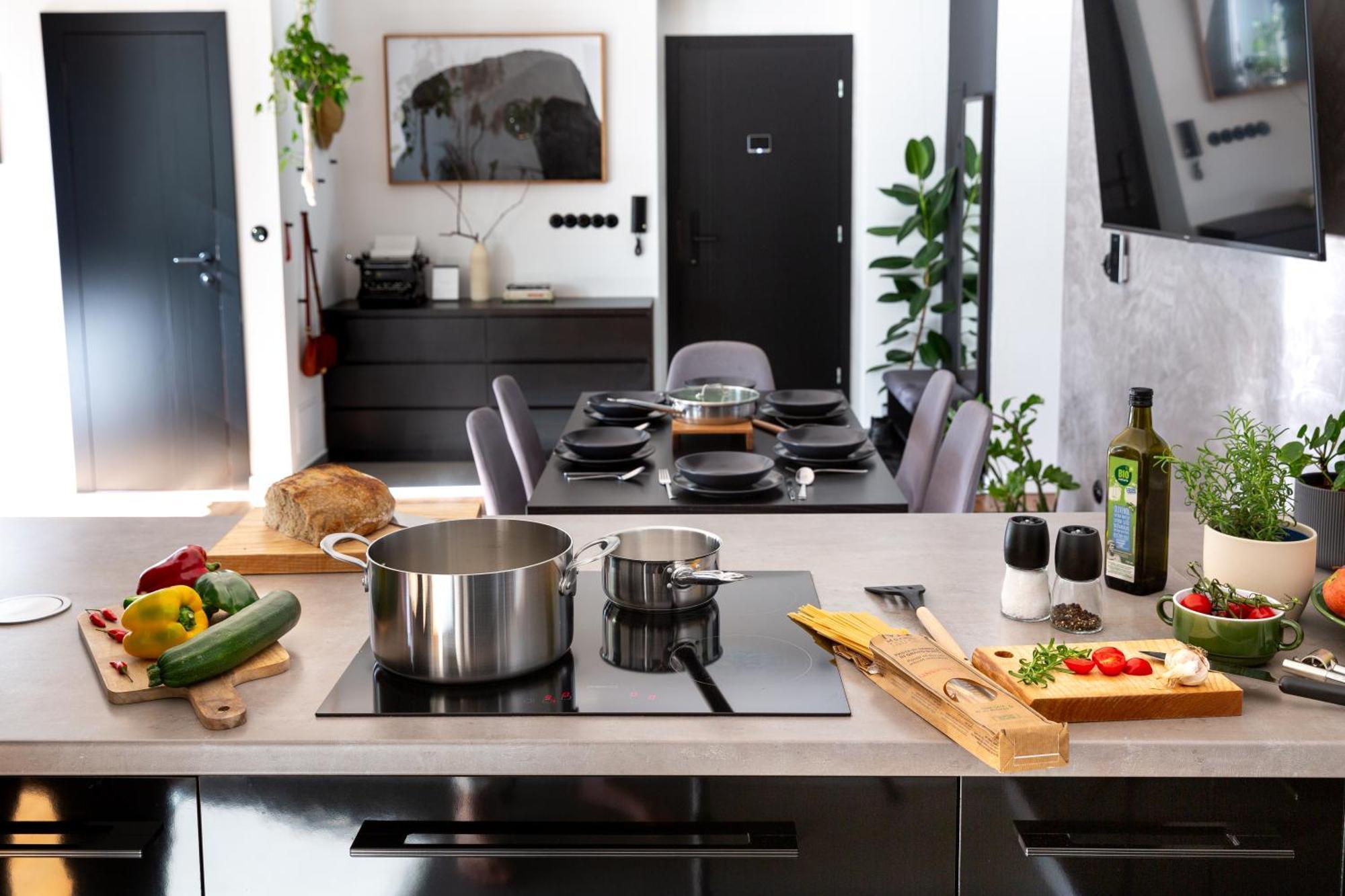 Evergreen - Old Town Spacious Stylish Apartment With Ac And One And A Half Bath, Baby & Kid- Friendly Bratislava Eksteriør bilde